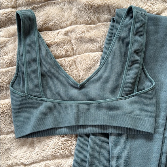 Set Active - Picture 2 of 4